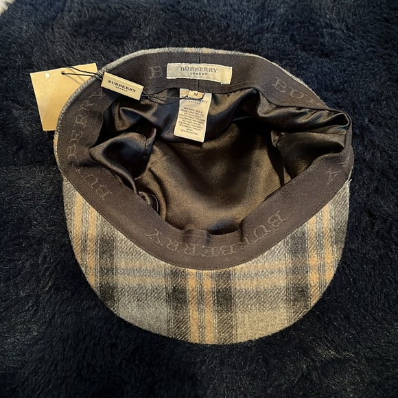 Burberry Nova check Wool Hat - Picture 2 of 2